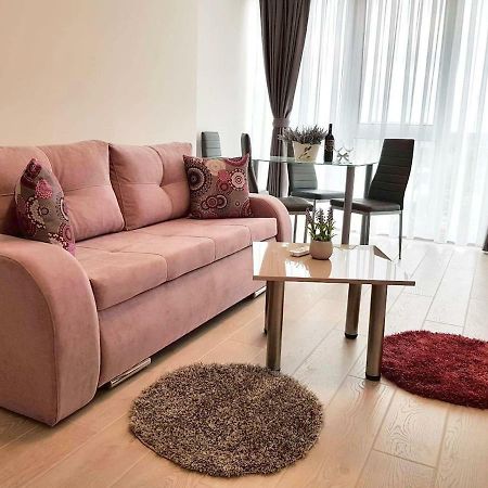 Brand New Apartment In Rebreanu Towers Residence Temesvár Kültér fotó