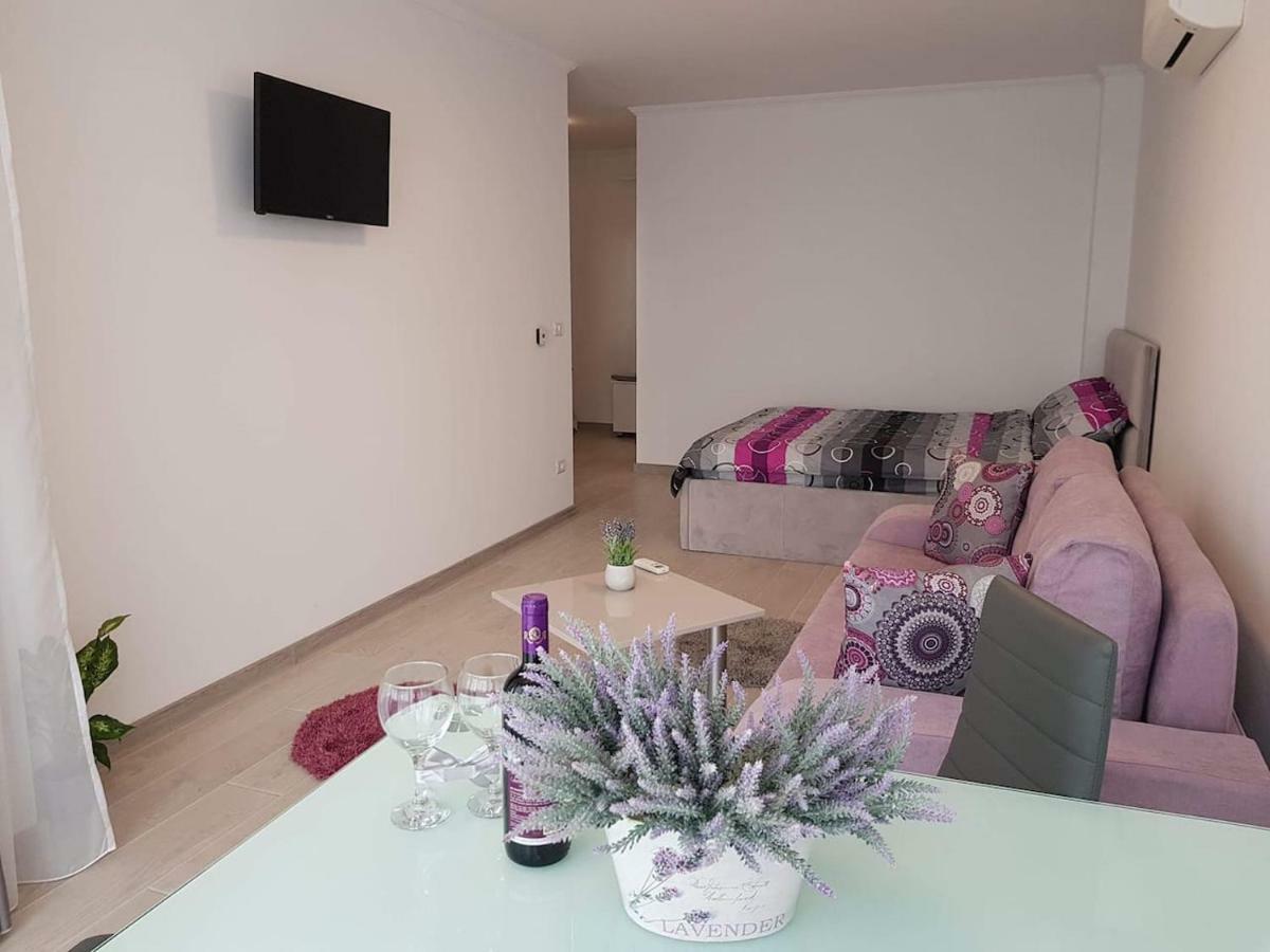 Brand New Apartment In Rebreanu Towers Residence Temesvár Kültér fotó